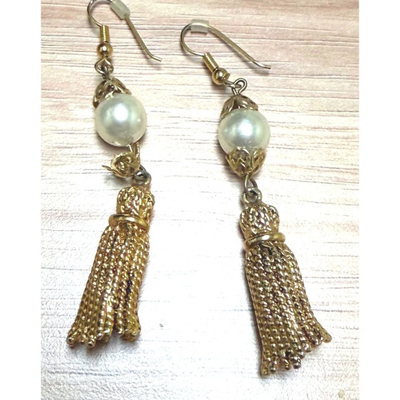 Vintage Gold Tone Faux Pearl Metal Tassel Drop Dangle Earrings Boho Style - Picture 2 of 6